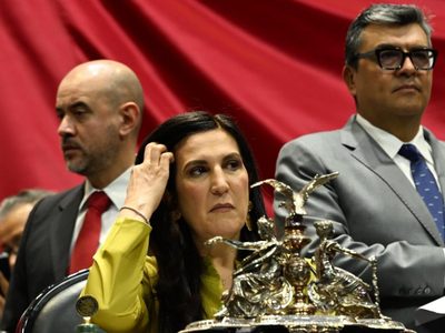 Kenia López rechaza aval para que la UIF bloquee cuentas sin orden judicial