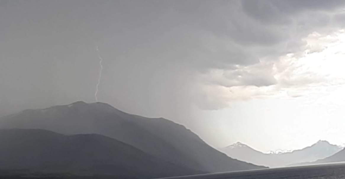 Tormenta eléctrica en Neuquén Fuente: (Instagram)