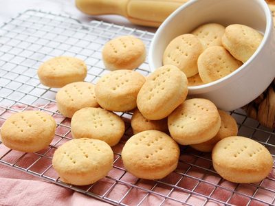 Bizcochitos caseros con 2 ingredientes: la receta perfecta y económica para los mates de la tarde