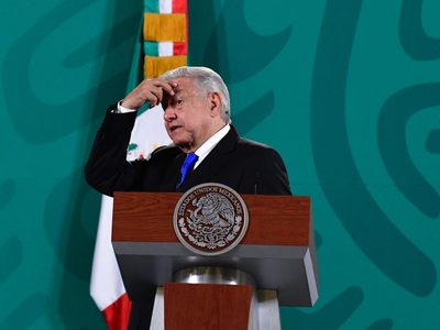 AMLO admite que la FGR se está tardando en el caso Lozoya