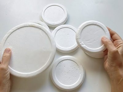 Si se terminó el helado, no tires el envase de telgopor: creá esta conservadora de hielo muy útil