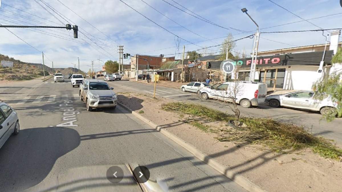 El hombre subió al colectivo en la parada de Novella y Rufino Ortega. Fuente (Google maps)