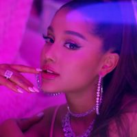 ¡Denunciada! Ariana Grande recibe una fuerte acusación ¿Se despide de la música?