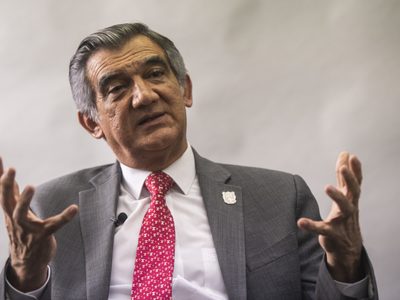 Pese a pedir regresar a su escaño, Américo Villarreal no asiste al Senado