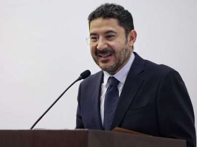 Martí Batres anuncia condonación de créditos de Fovissste  para estos trabajadores