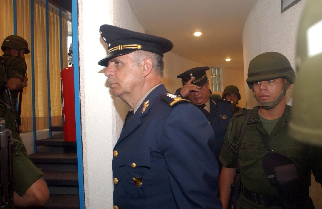 quiroz-acosta-saliend-2