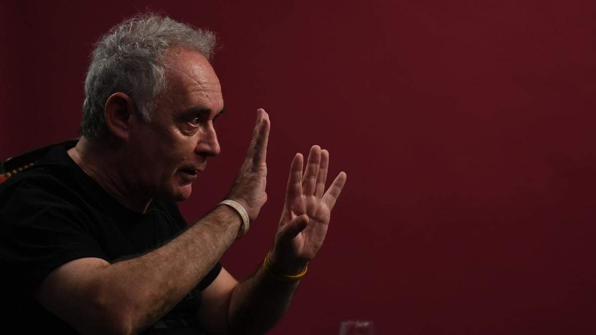 El chef Adriá dará cursos virtuales a gastronómicos. Fuente: (Twitter)