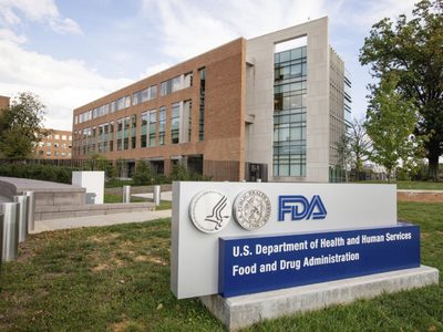 Confirmado en Estados Unidos: la vacuna de Pfizer protege desde la primera dosis y es segura