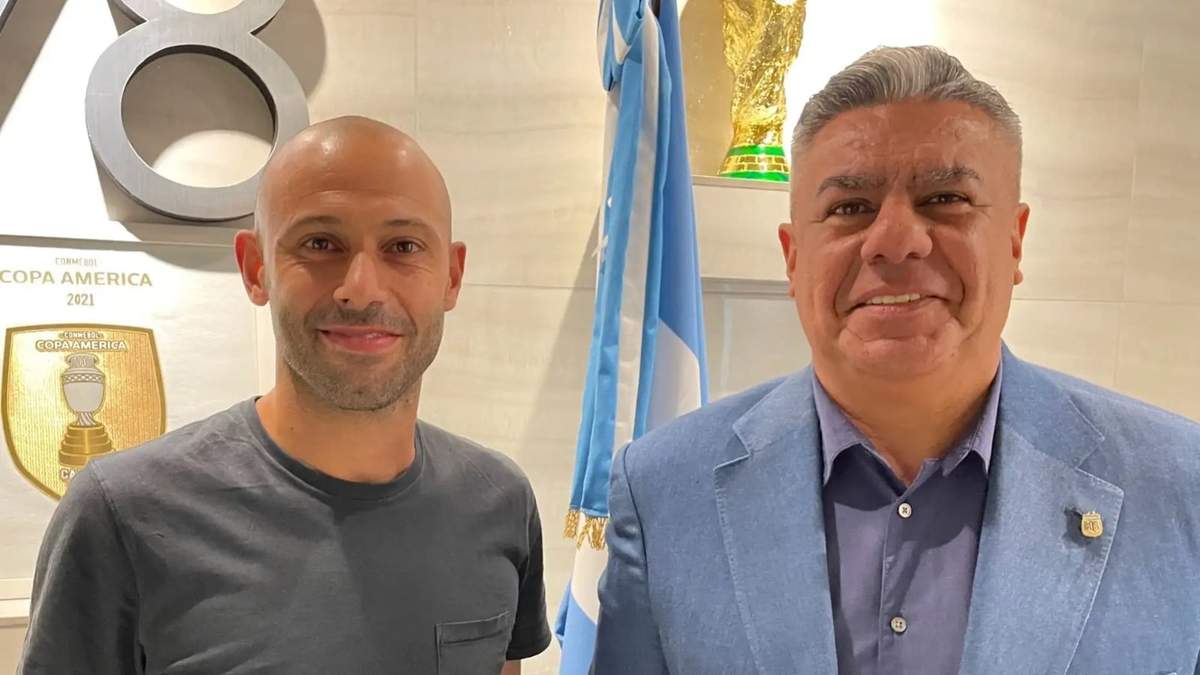 Mascherano y Tapia. Fuente: (X)