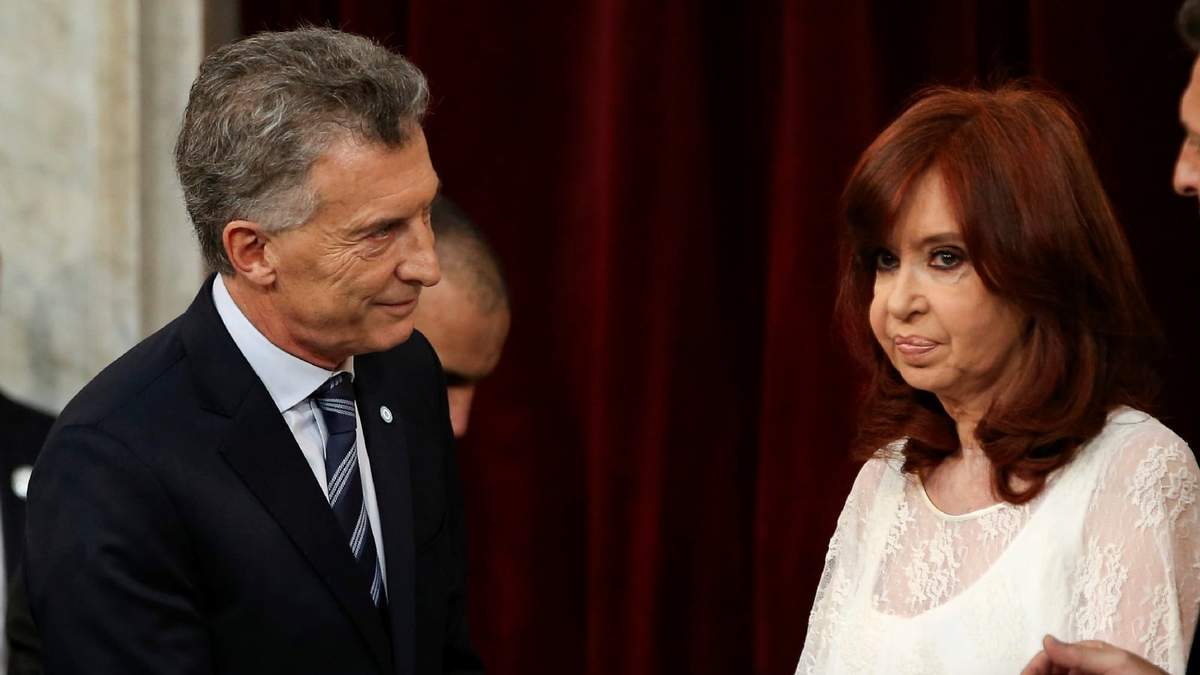 Cristina Kirchner y Mauricio Macri. Fuente: (Twitter)