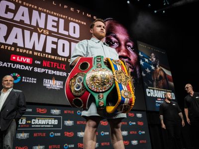 Pelea del Canelo Álvarez va en exclusiva por Netflix; “es un revés para el pueblo”, dice Sulaimán