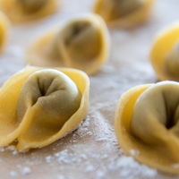 La fábrica de pastas ya no es una opción: hacé estos tortellinis de batata en casa sin máquina