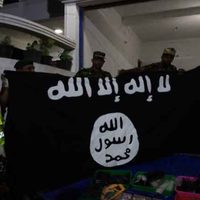 Terroristas se hacen estallar durante tiroteo con la policía de Sri Lanka