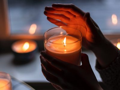 Con 1 insólito y poderoso objeto: prepará este ritual si sentís que no avanzás y tu energía está bloqueada