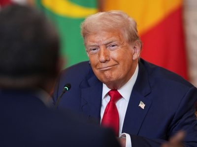 Trump planea aplicar aranceles del 10 ó del 15% a más de 150 países