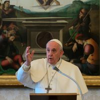 El Papa Francisco aseguró que el mundo vive una "pandemia de la pobreza"