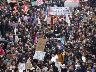 Las protestas vuelven a tomar Francia, pero Macron no cede