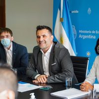 Darío Martínez oficializó una inversión millonaria para obras de gas en Córdoba