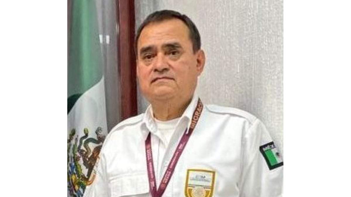 El contraalmirante Salvador González