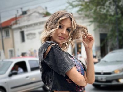 A poco de haber dado a luz, Noelia Marzol marca tendencia en la moda de las microbikinis