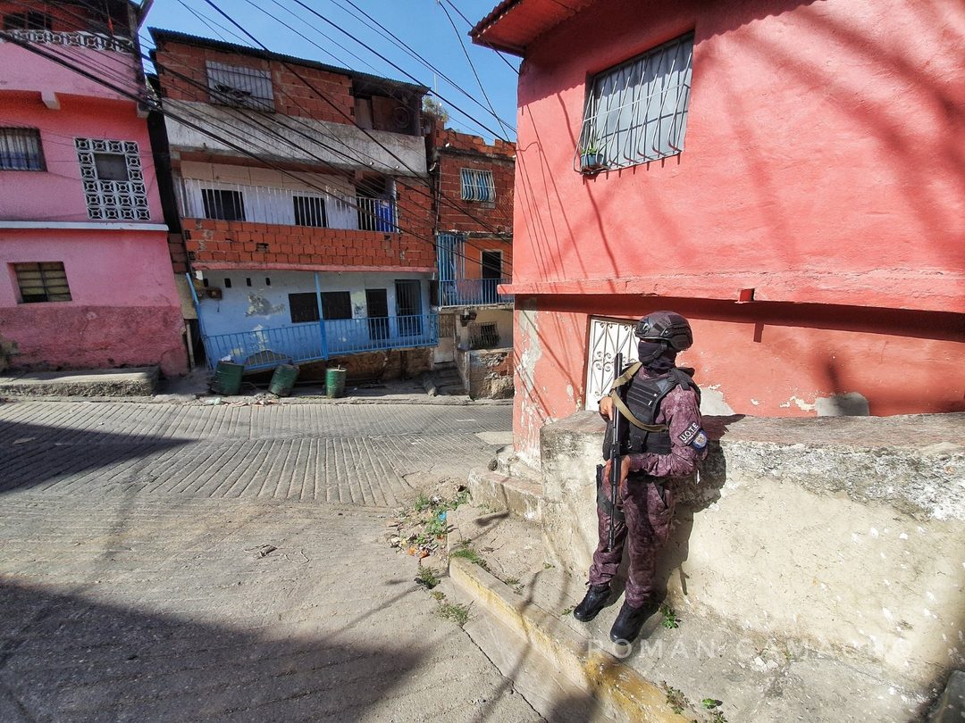Operativo en venezuela Foto @RCamachoVzla