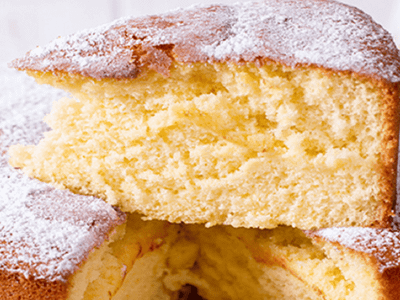 Torta de yogur: con 2 huevos y estos ingredientes, prepará el postre más rico para acompañar con mates