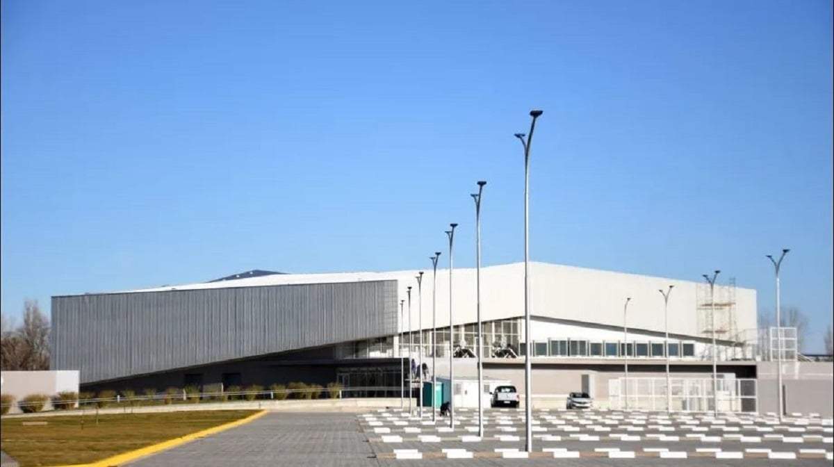 El Cisne tiene capacidad para albergar entre 1.300 y 1.600 asistentes a las convenciones, en un espacio de 3600 metros cuadrados. Fuente: (Facebook)