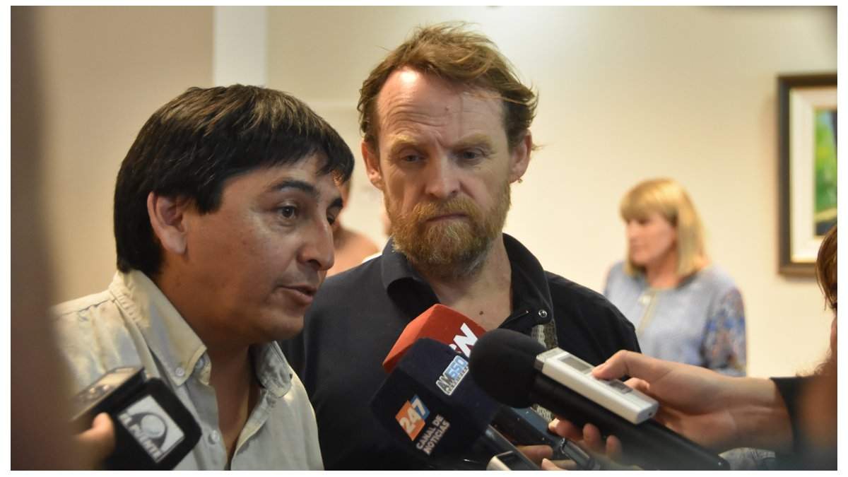 Carlos Quintriqueo de ATE y Marcelo Guagliardo, de ATEN