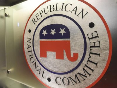 Evacúan sede del Comité Nacional Republicano tras envío de muestras de sangre a Trump