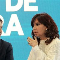 Un intendente de Kicillof apuntó contra Cristina Kirchner y la acusó de ir al lugar más fácil como candidata