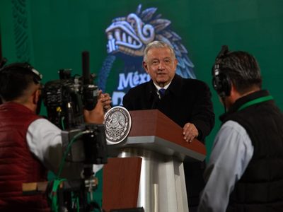 “Nada de tapados”, el método más democrático para elegir candidatos es la encuesta: AMLO