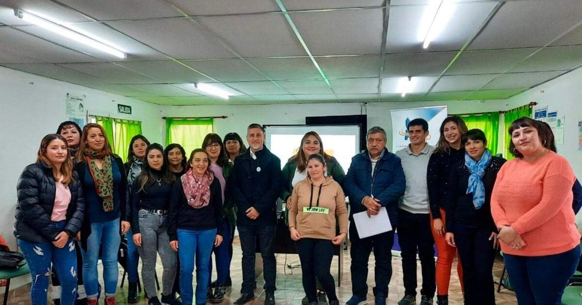 En dos jornadas intensas se informó sobre las acciones para asistir a los emprendedores locales. Fuente: (Facebook)