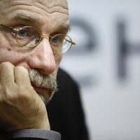 Corte rusa ordena detención del novelista Boris Akunin por su apoyo a Ucrania
