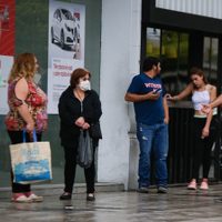 ¿Para quiénes abren hoy los bancos?
