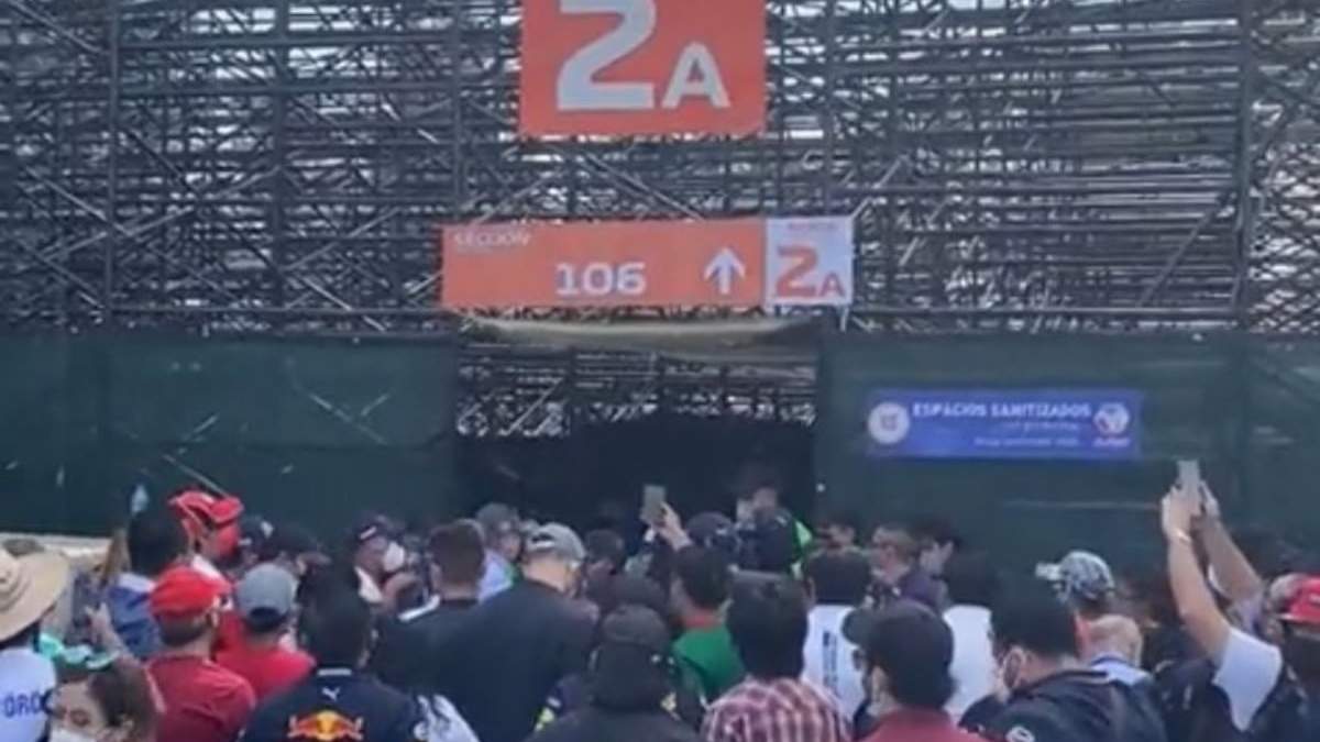 Aficionados inconformes en el GP de México