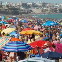 ¡Ojo con los acantilados!: Nuevos derrumbes en Las Grutas. Mirá