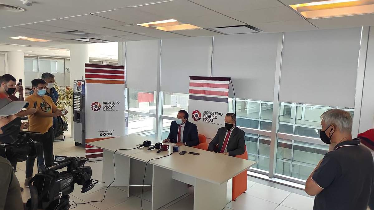 Conferencia de prensa en Neuquén Capital. Fuente: (Twitter)