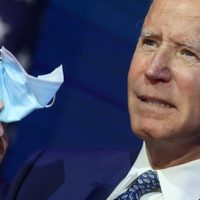Biden criticó a Texas y Misisipi por eliminar el uso de mascarillas