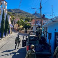 Comando con vestimenta militar irrumpió en fiesta y secuestró a nueve personas en Guerrero