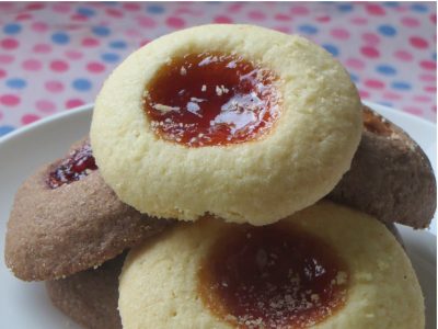 Pepas sin manteca y con 1 solo huevo: la receta más barata para una merienda a puro sabor