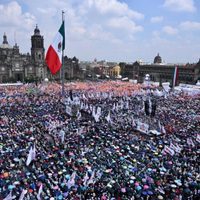 Ignorar la naturaleza del poder; nada es eterno o nadie sabe para quién trabaja