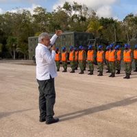 AMLO pide a militares cuidar obras como el Tren Maya y AIFA: "son en beneficio de nuestro pueblo"