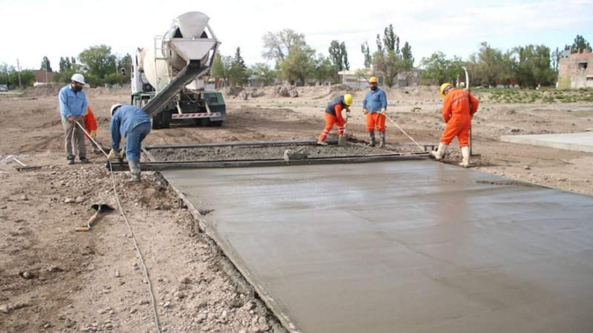 Pavimentan la extensión de calle Uriburu en Zapala. Fuente: (Twitter).