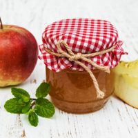 Nada se desecha: no tires los corazones y las cáscaras de manzana y hacé esta jalea para untar lo que sea