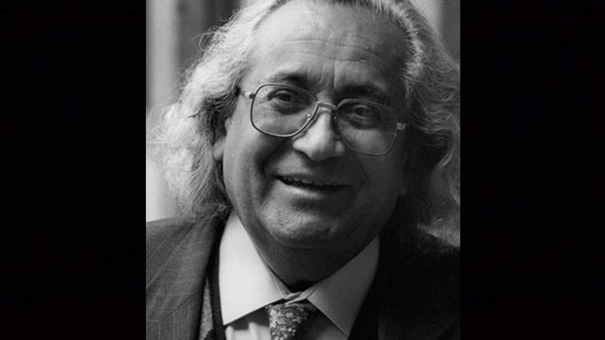 El astrónomo mexicano Arcadio Poveda Ricalde