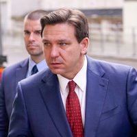 Las nuevas leyes de Florida que restringen el trabajo y la atención médica a migrantes ilegales