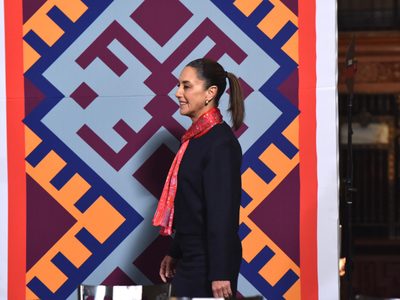 “Nos tocan momentos distintos”: Sheinbaum justifica su plan de seguridad y defiende a AMLO