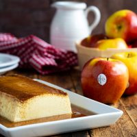 Flan de manzana: tentate con esta receta que es ideal para sorprender en casa a todos con un postrecito