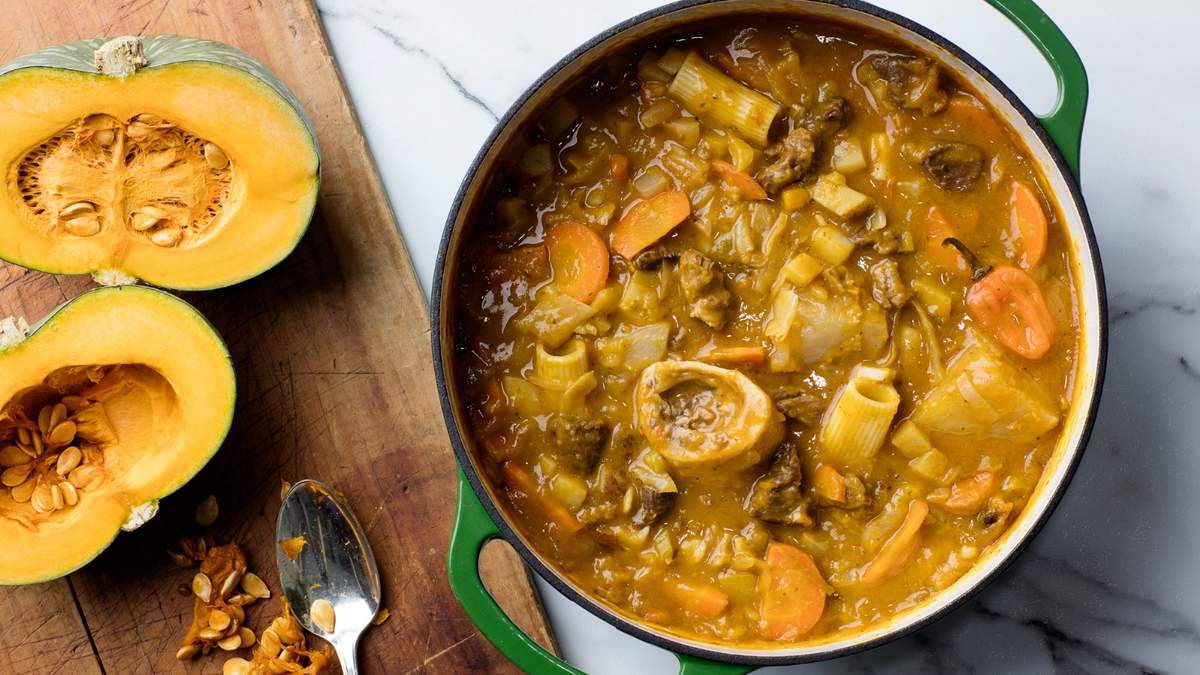La sopa joumou, un plato típico de Haití. Fuente: (Twitter)