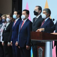 Del Mazo reestructura su administración; diputada acusa estrategia electoral